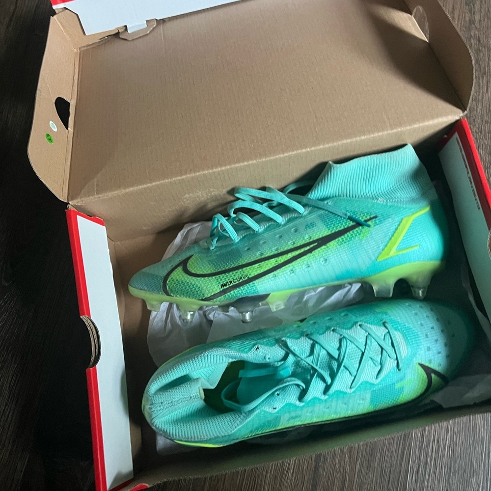 Nike Turquoise and Lime Green Men's cleats
